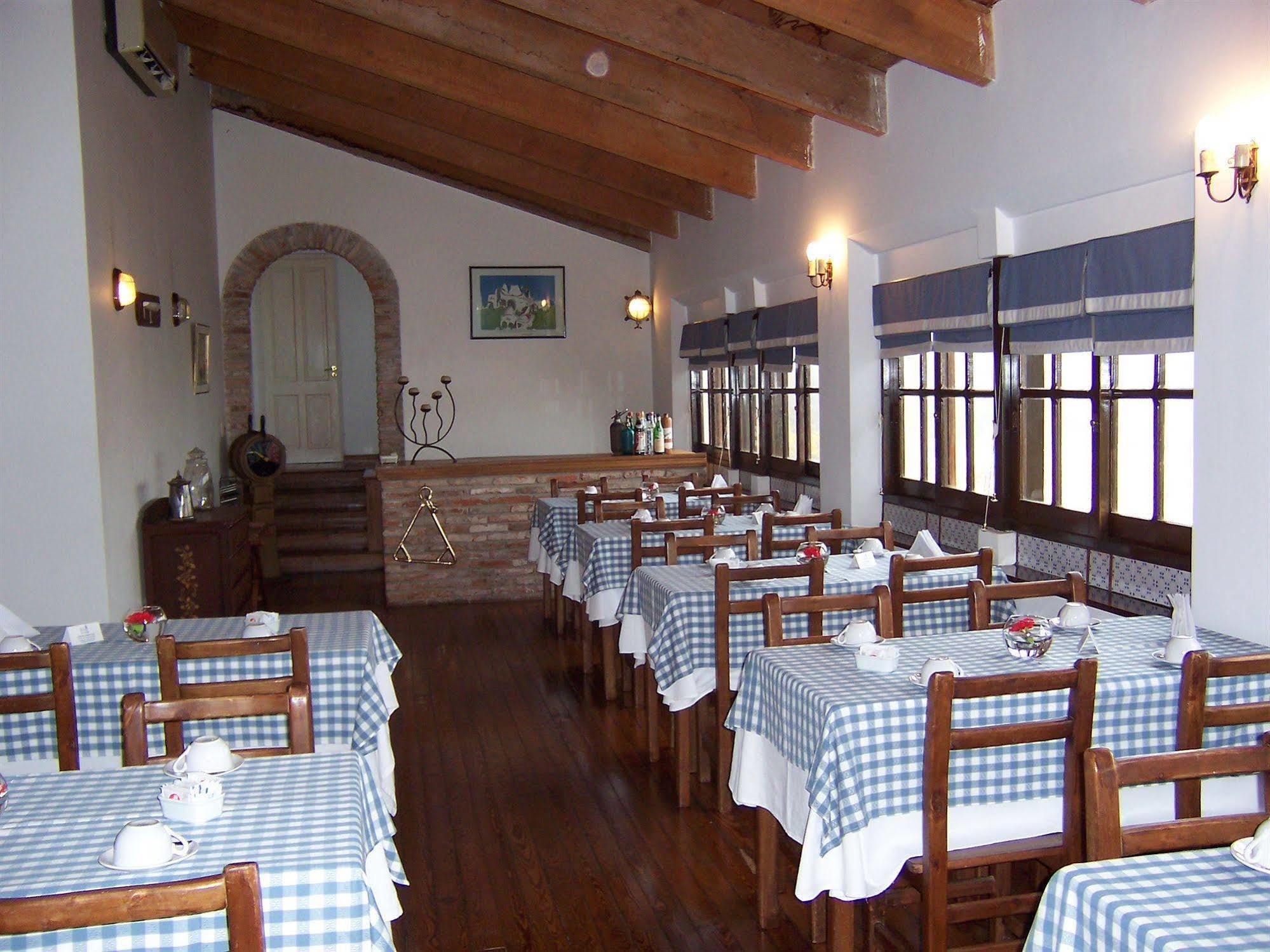 Posada Plaza Mayor Colonia del Sacramento Exterior photo