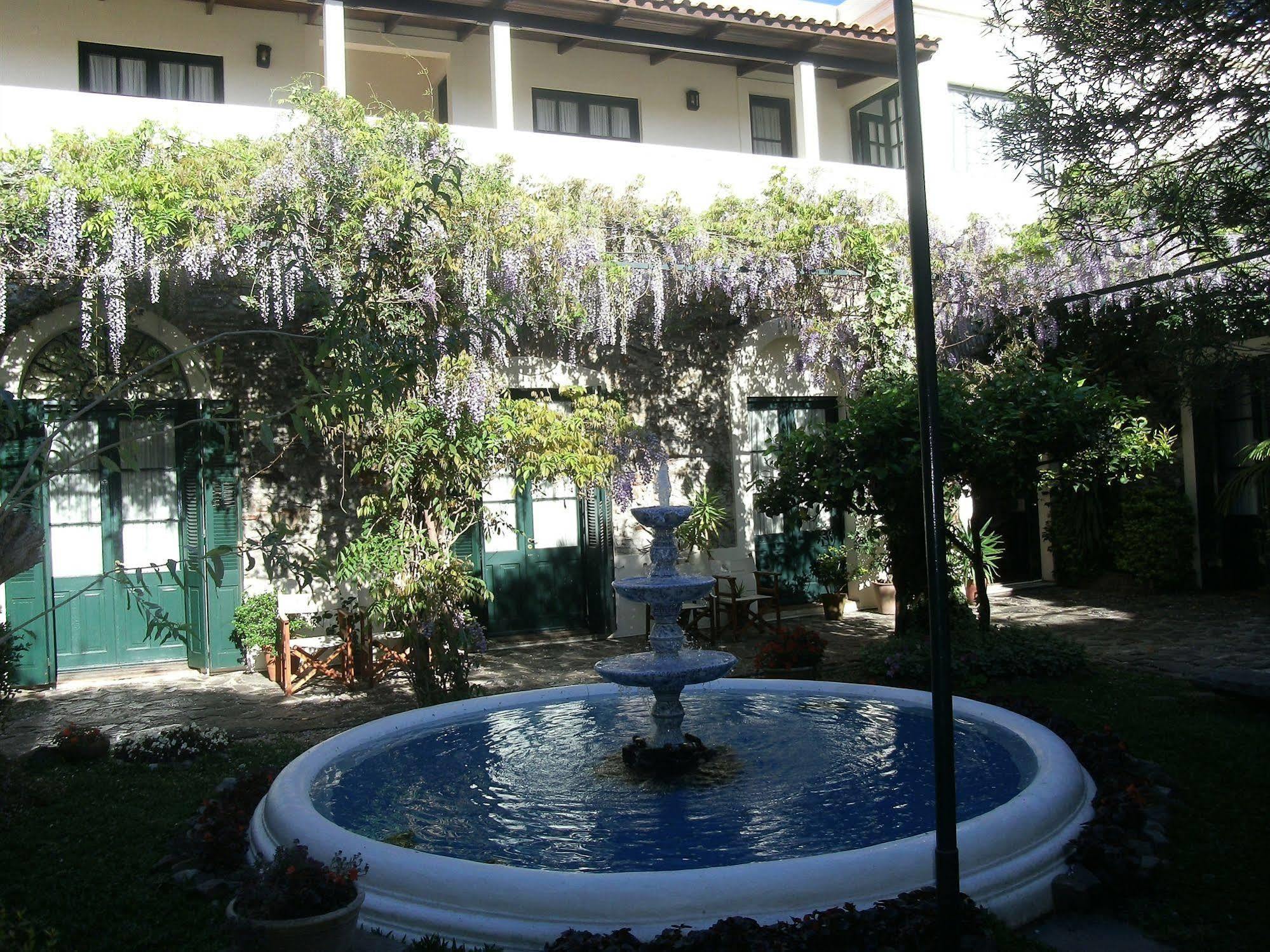 Posada Plaza Mayor Colonia del Sacramento Exterior photo